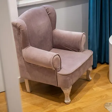 Konukevi Luxury Paula 4*