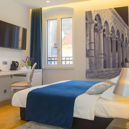Guest house Luxury Paula - In The Old Town Split