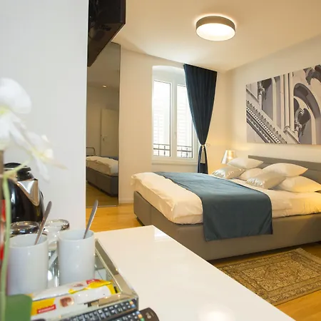 Guest house Luxury Paula - In The Old Town
