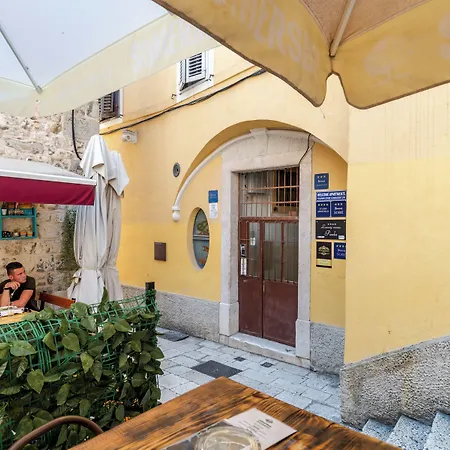 Guest house Luxury Paula - In The Old Town 4*